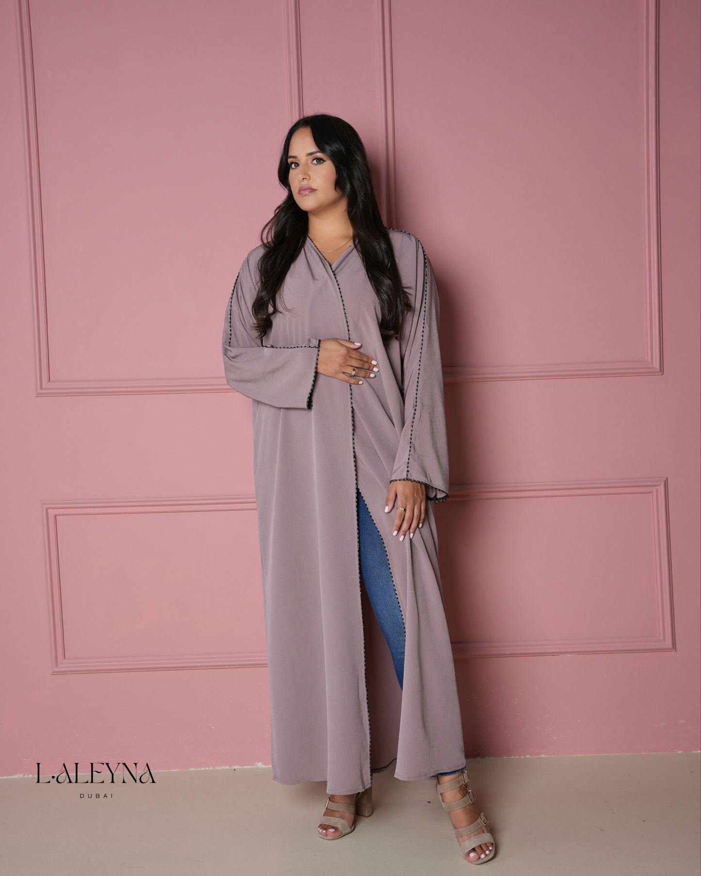 Abaya Dina